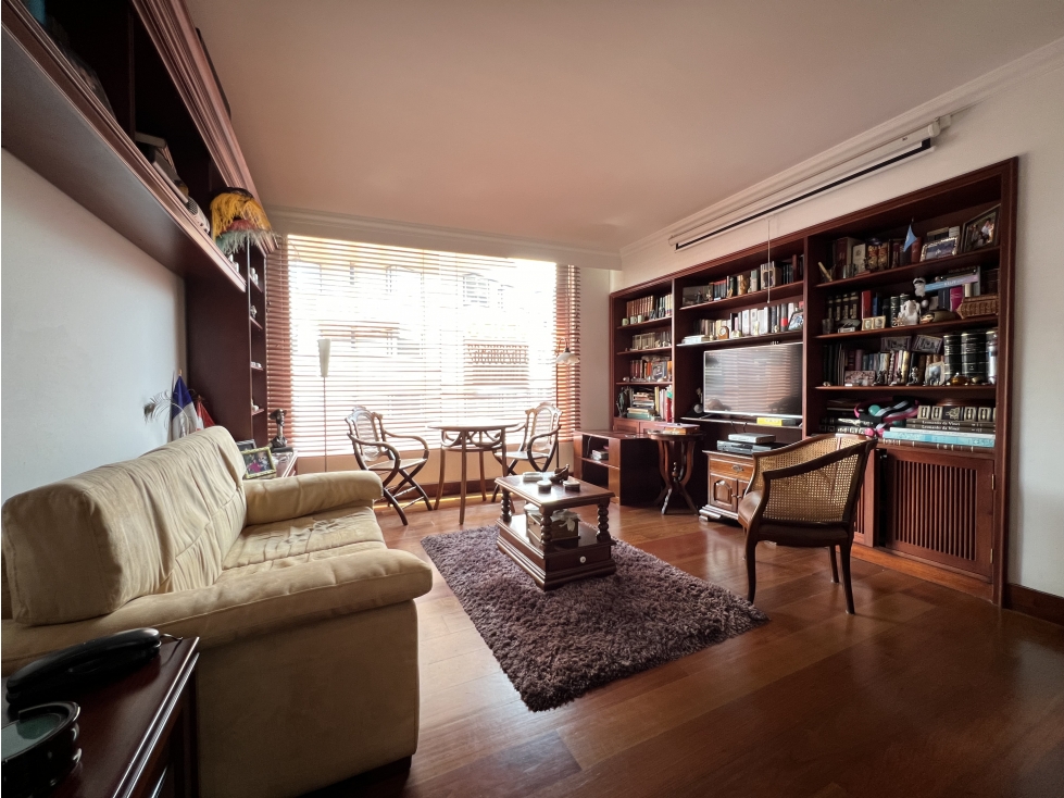 Apartamento en venta en Los Rosales, Bogotá · foto 19 de 24