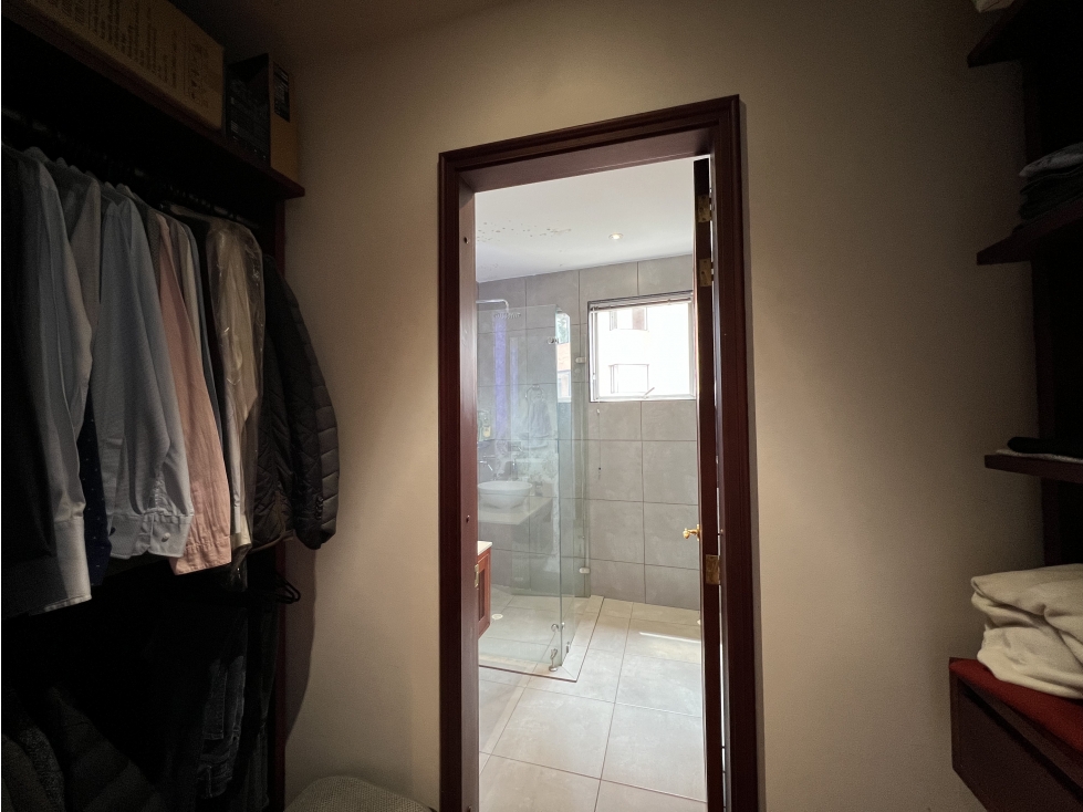 Apartamento en venta en Los Rosales, Bogotá · foto 21 de 24