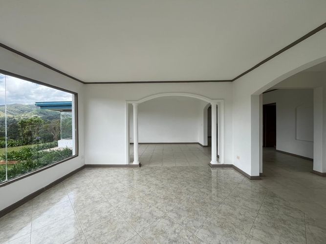 Casa de 3 alcobas en venta en Los Salados, El Retiro, 286 m² · foto 3 de 20