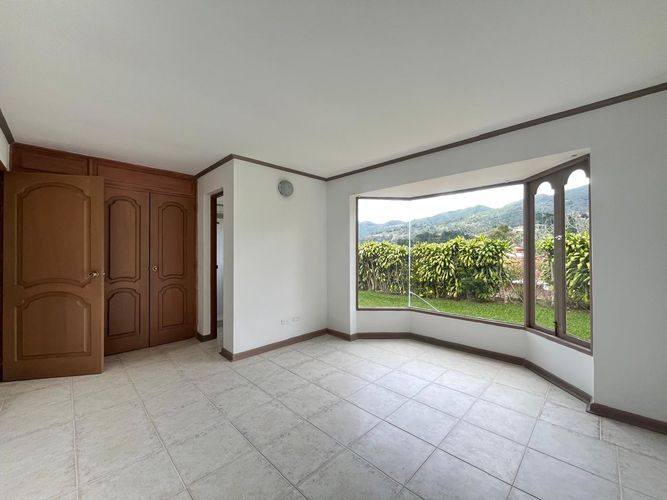 Casa de 3 alcobas en venta en Los Salados, El Retiro, 286 m² · foto 14 de 20