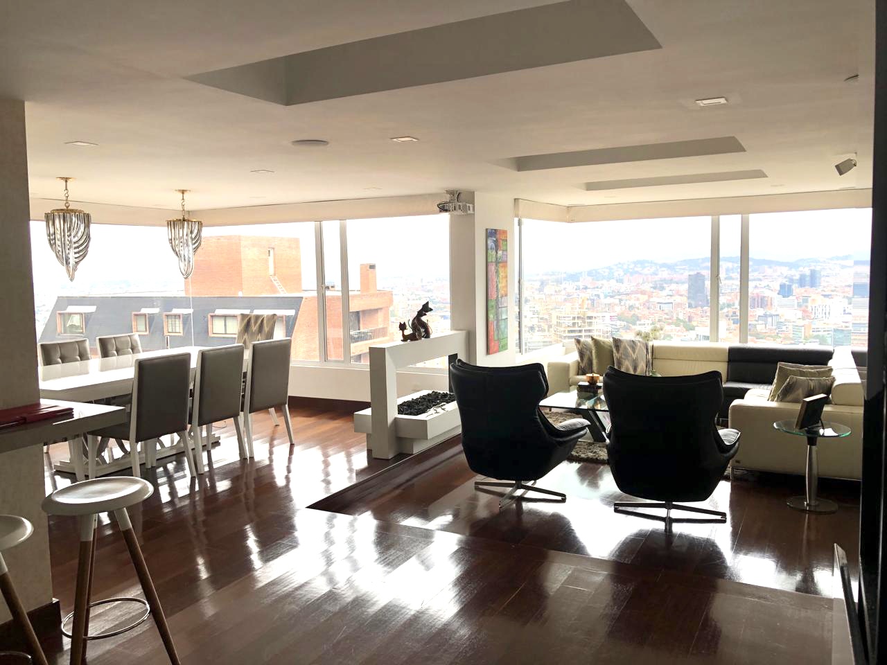 Apartamento en venta en El Refugio, Bogotá · foto 3 de 23