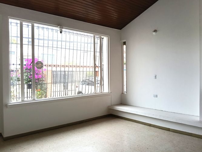 Casa de 4 alcobas en venta en Las Villas, Bogotá, 300 m² · foto 4 de 22
