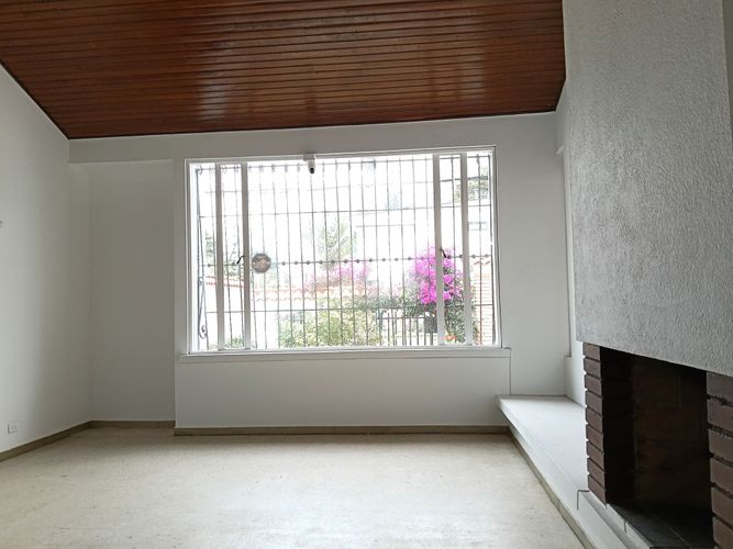 Casa de 4 alcobas en venta en Las Villas, Bogotá, 300 m² · foto 3 de 22