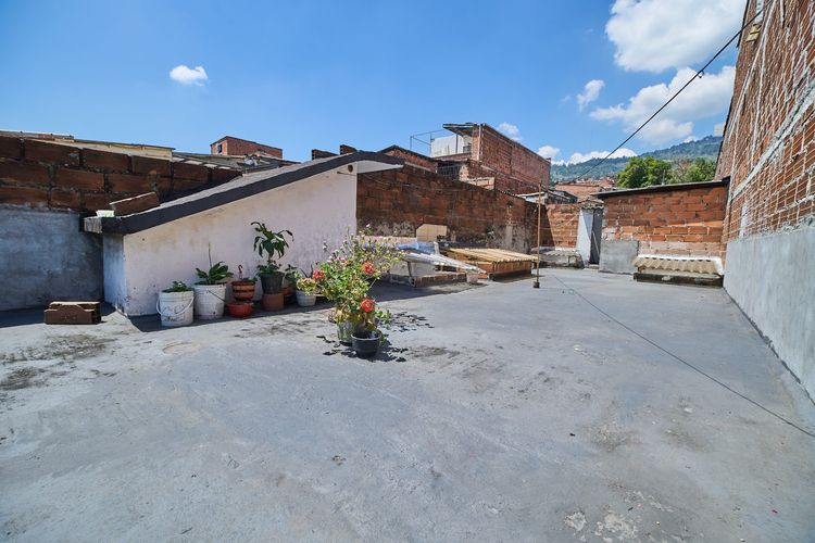 Casa de 3 alcobas en venta en Centro, Bello, 90 m² · foto 19 de 21