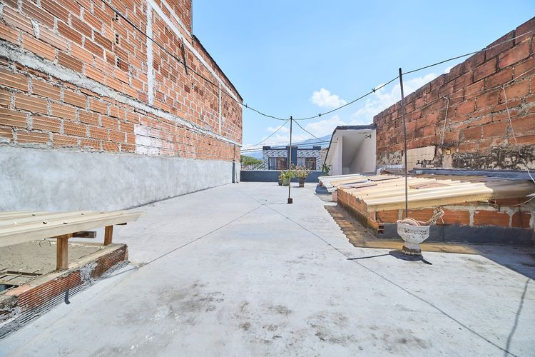 Casa de 3 alcobas en venta en Centro, Bello, 90 m² · foto 18 de 21