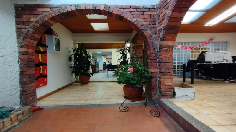 Casa en venta en Alhambra, Bogotá · foto 2 de 19