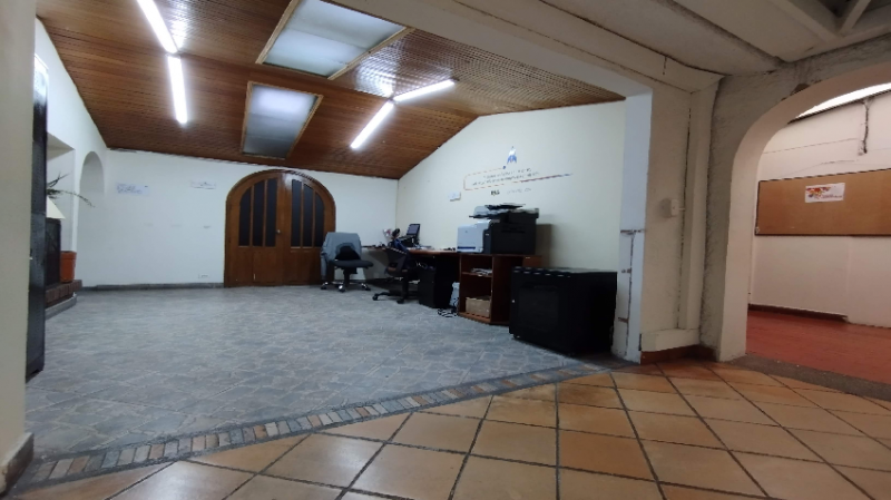 Casa en venta en Alhambra, Bogotá · foto 8 de 19