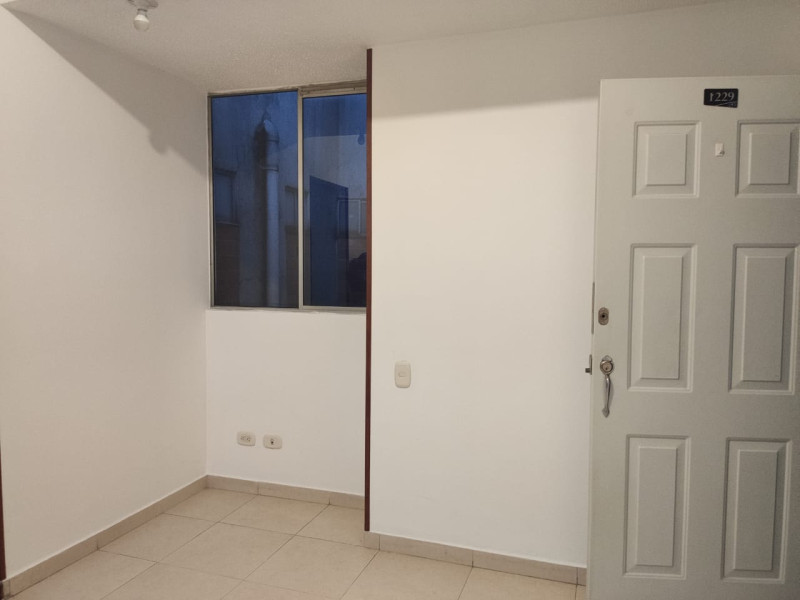 Apartamento en venta en Ciudad Alsacia, Bogotá · foto 2 de 10