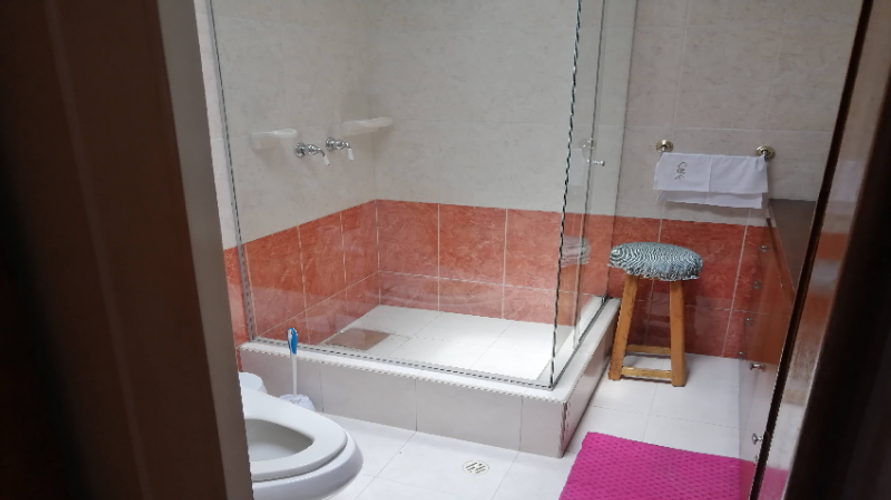 Casa de 4 alcobas en venta en Chicó Alto, Bogotá, 266 m² · foto 4 de 13