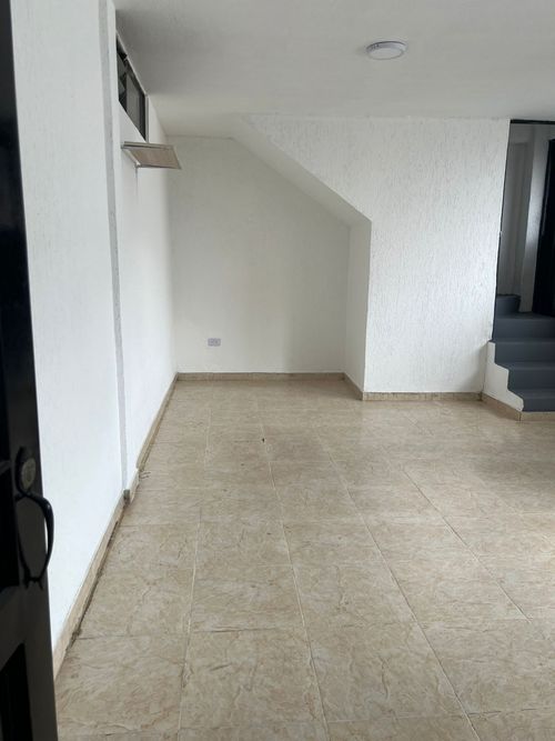 Bodega en arriendo en Picaleña Y Mirolindo, Ibagué, 334 m² · foto 4 de 5