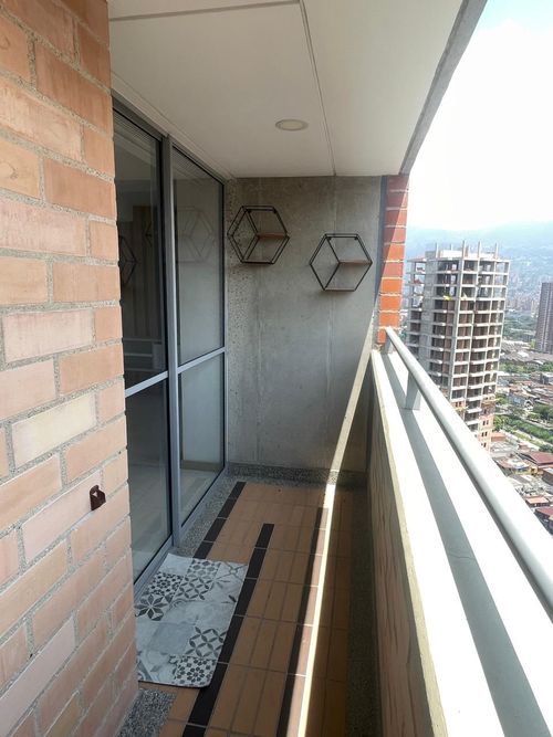 Apartamento en venta en Centro, Itagüí · foto 22 de 24