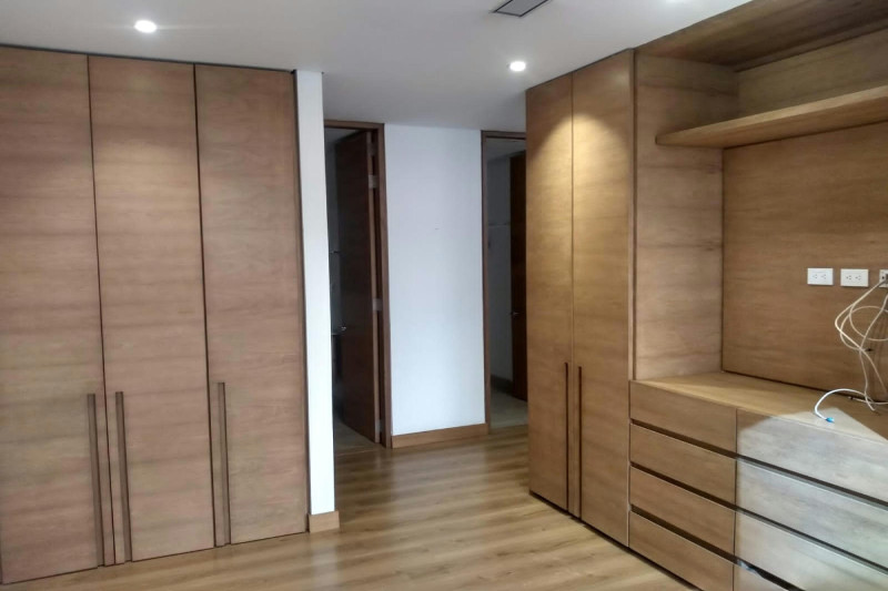Apartamento en venta en Los Rosales, Bogotá · foto 8 de 10
