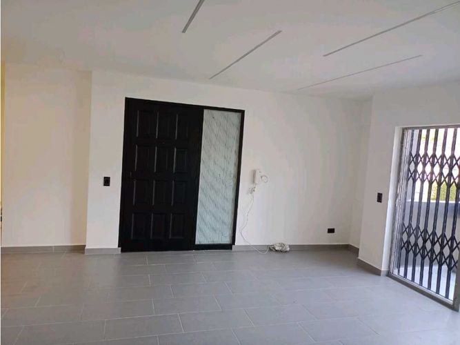 Local en arriendo en Laureles, Medellín, 200 m² · foto 7 de 14