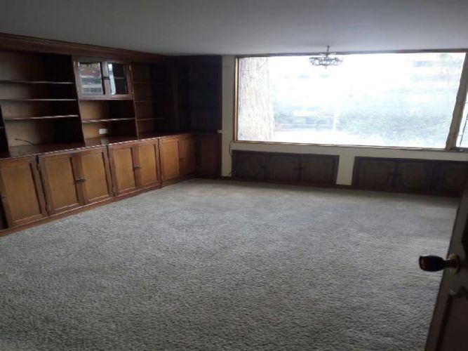 Apartamento de 3 alcobas en venta en Chico Norte, Bogotá, 192 m² · foto 6 de 10