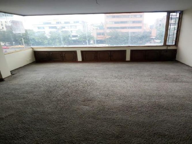 Apartamento de 3 alcobas en venta en Chico Norte, Bogotá, 192 m² · foto 7 de 10