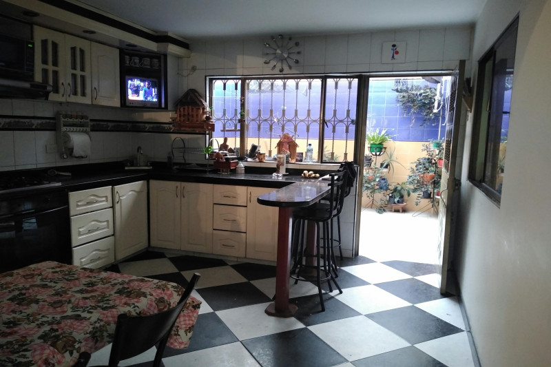 Casa en venta en Unidad Carabelas, Bogotá · foto 9 de 10