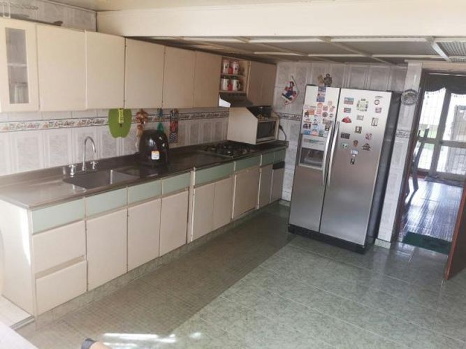 Casa de 4 alcobas en venta en Niza Norte, Bogotá, 321 m² · foto 3 de 10
