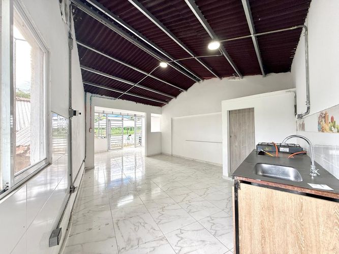 Local en arriendo en Tribunas Corcega, Pereira, 42 m² · foto 7 de 9