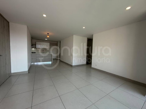 Apartamento en venta en Cumbres, Envigado · foto 2 de 13
