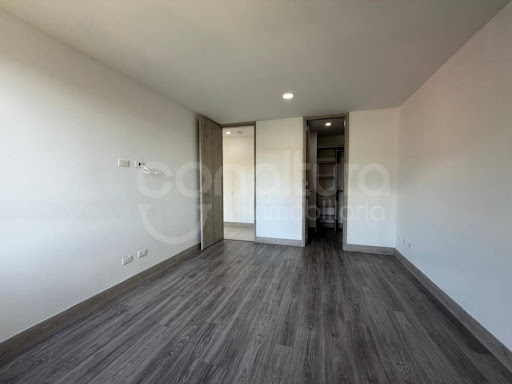 Apartamento en venta en Cumbres, Envigado · foto 5 de 13