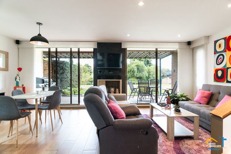 Casa de 3 alcobas en venta en Pueblo Viejo, Cota, 121 m² · foto 3 de 18