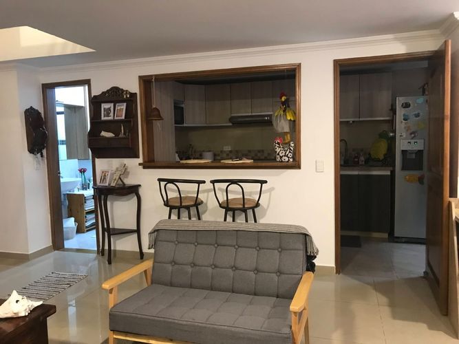 Apartamento de 3 alcobas en venta en Santa Paula, Bogotá, 99 m² · foto 2 de 24