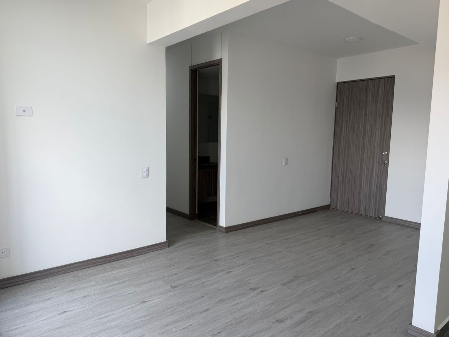 Apartamento en venta en El Poblado, Envigado · foto 7 de 17