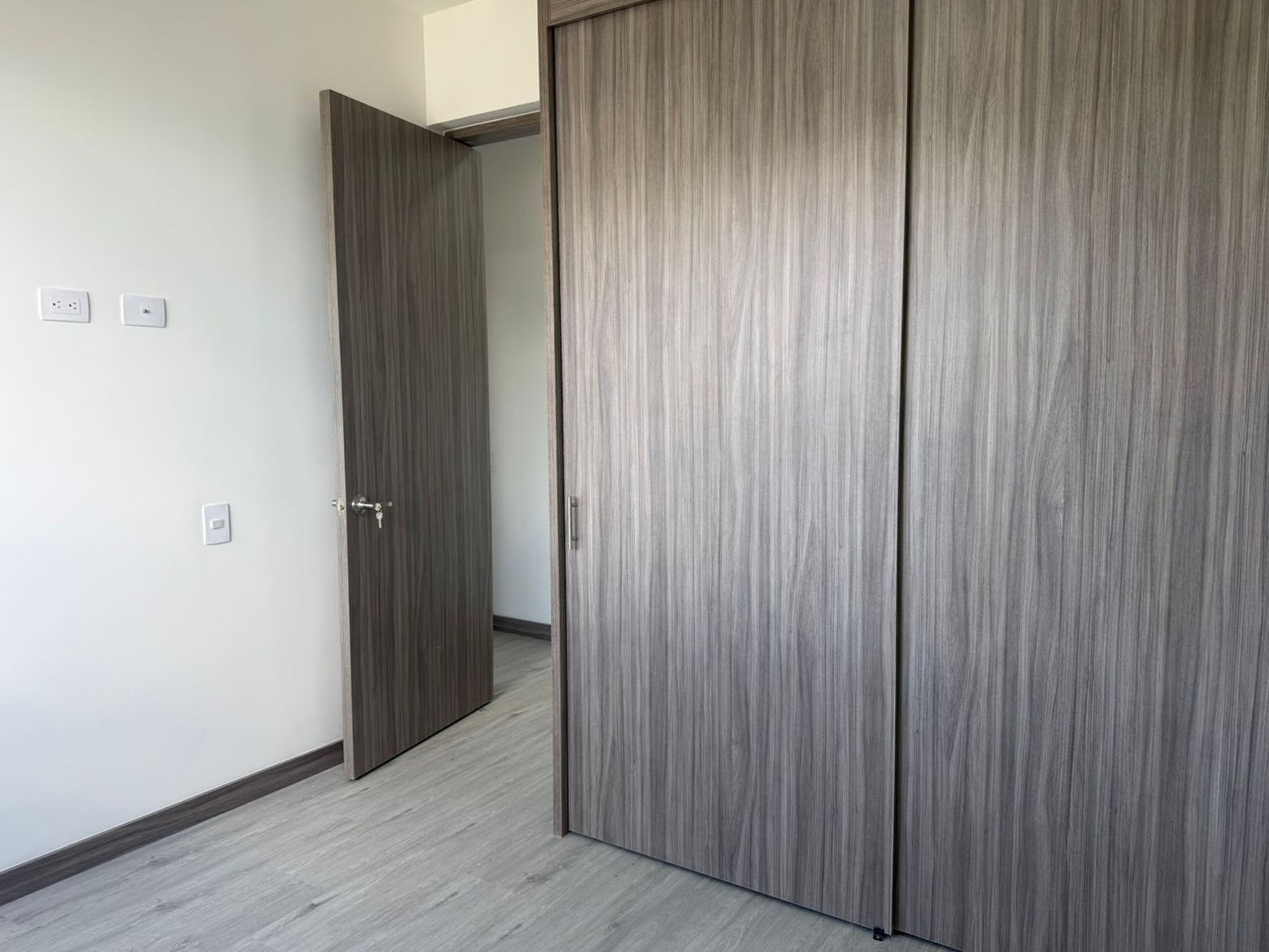 Apartamento en venta en El Poblado, Envigado · foto 15 de 17