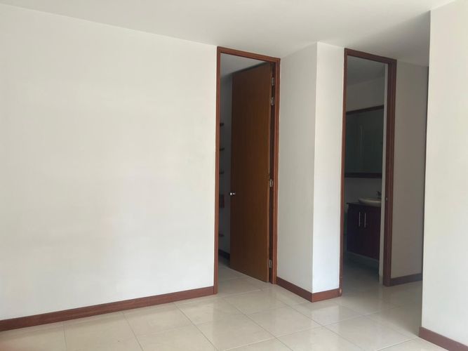 Apartamento de 3 alcobas en venta en Camino Verde, Envigado, 83 m² · foto 10 de 17