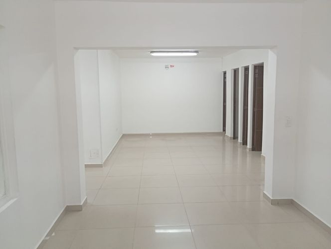 Oficina en arriendo en Laureles, Medellín, 600 m² · foto 10 de 19