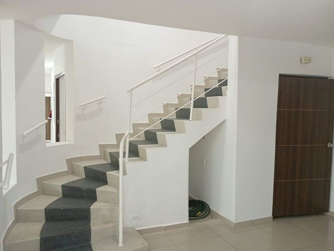Oficina en arriendo en Laureles, Medellín, 600 m² · foto 2 de 19
