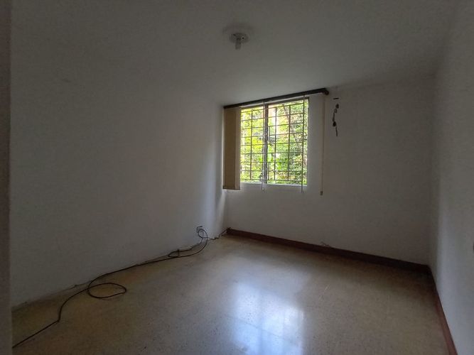 Apartamento de 3 alcobas en arriendo en Laureles, Medellín, 110 m² · foto 12 de 17