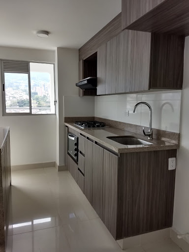 Apartamento en venta en Suramérica, La Estrella · foto 3 de 18