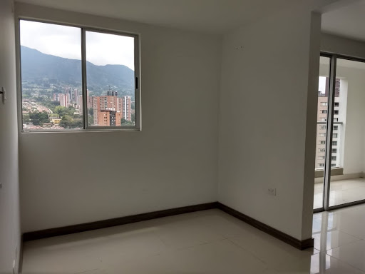 Apartamento en venta en Suramérica, La Estrella · foto 14 de 18