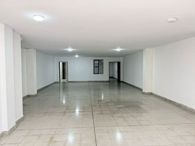 Bodega en arriendo en El Poblado, Medellín, 290 m² · foto 4 de 20