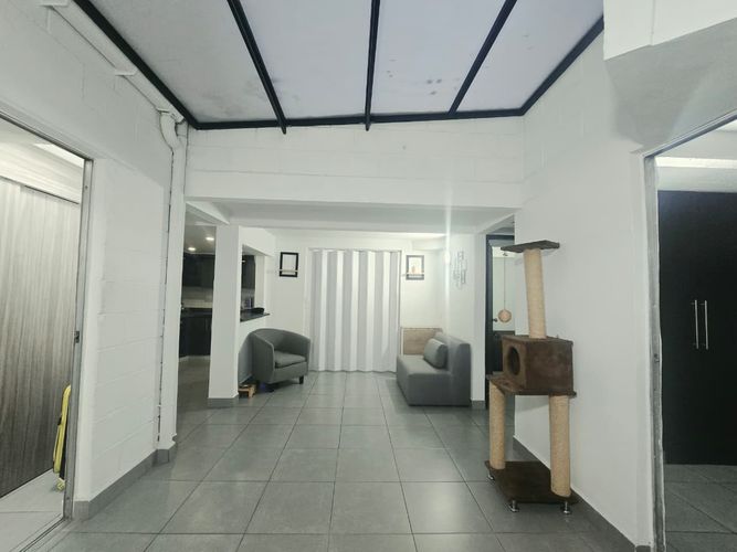 Apartamento de 3 alcobas en venta en Conjunto Residencial Santa Maria Del Campo, Itagüí, 94 m² · foto 11 de 18