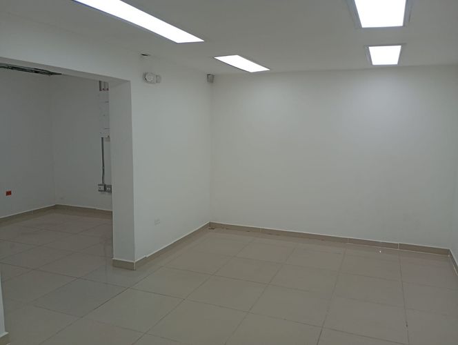 Oficina en arriendo en Laureles, Medellín, 600 m² · foto 5 de 19