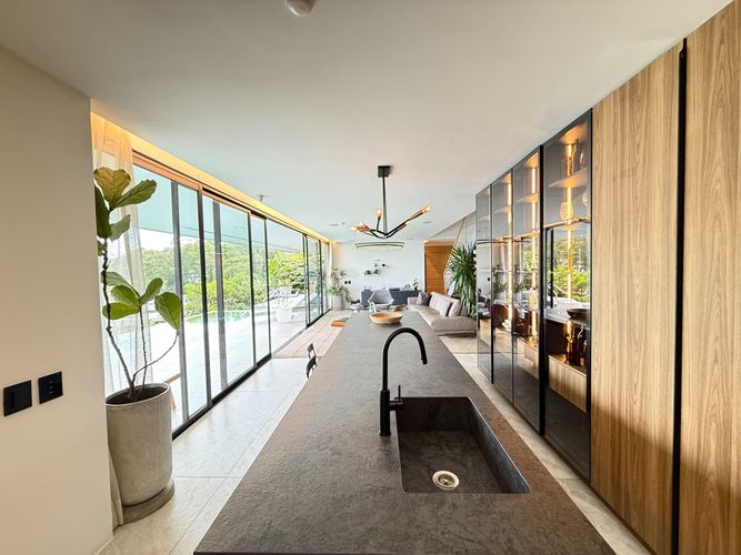 Casa de 4 alcobas en venta en El Poblado, Medellín, 1200 m² · foto 10 de 20