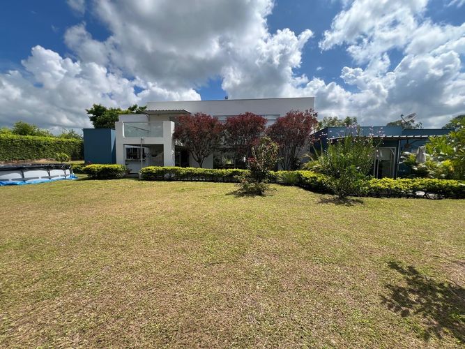 Casa de 3 alcobas en venta en Pueblito Cafetero, Pereira, 1842 m² · foto 2 de 24