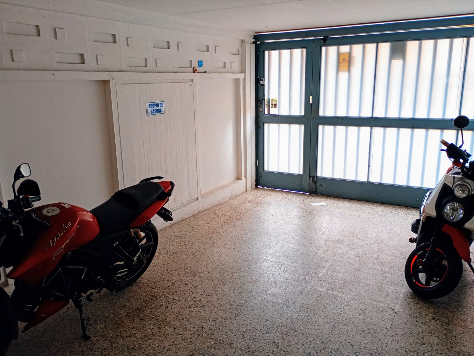 Casa en venta en Polo Club, Bogotá · foto 8 de 11