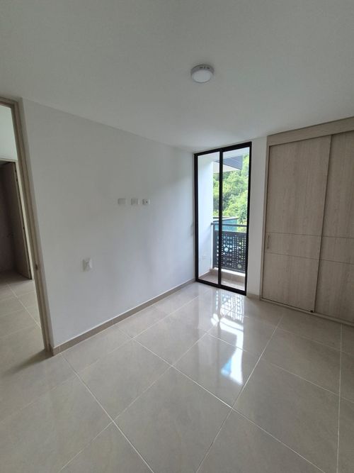 Apartamento de 3 alcobas en venta en Cañaveral, Floridablanca, 72 m² · foto 7 de 9