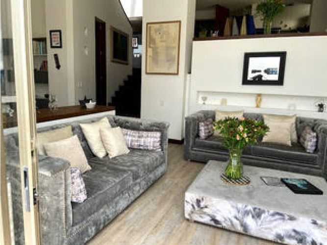 Casa de 4 alcobas en venta en Yerbabuena, Chía, 260 m² · foto 2 de 24