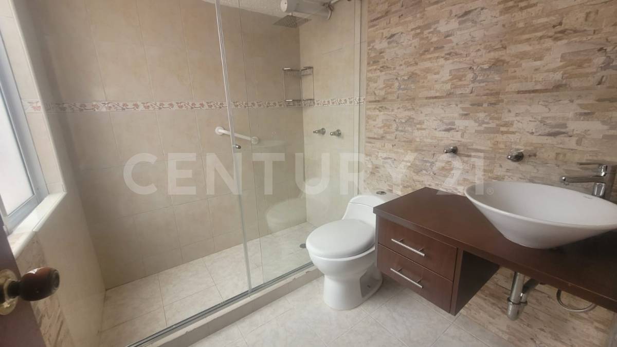 Casa en venta en Castilla, Bogotá · foto 5 de 10