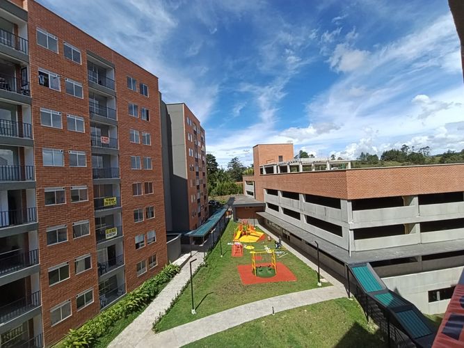 Apartamento de 2 alcobas en arriendo en Los Colegios, Rionegro, 66 m² · foto 5 de 16