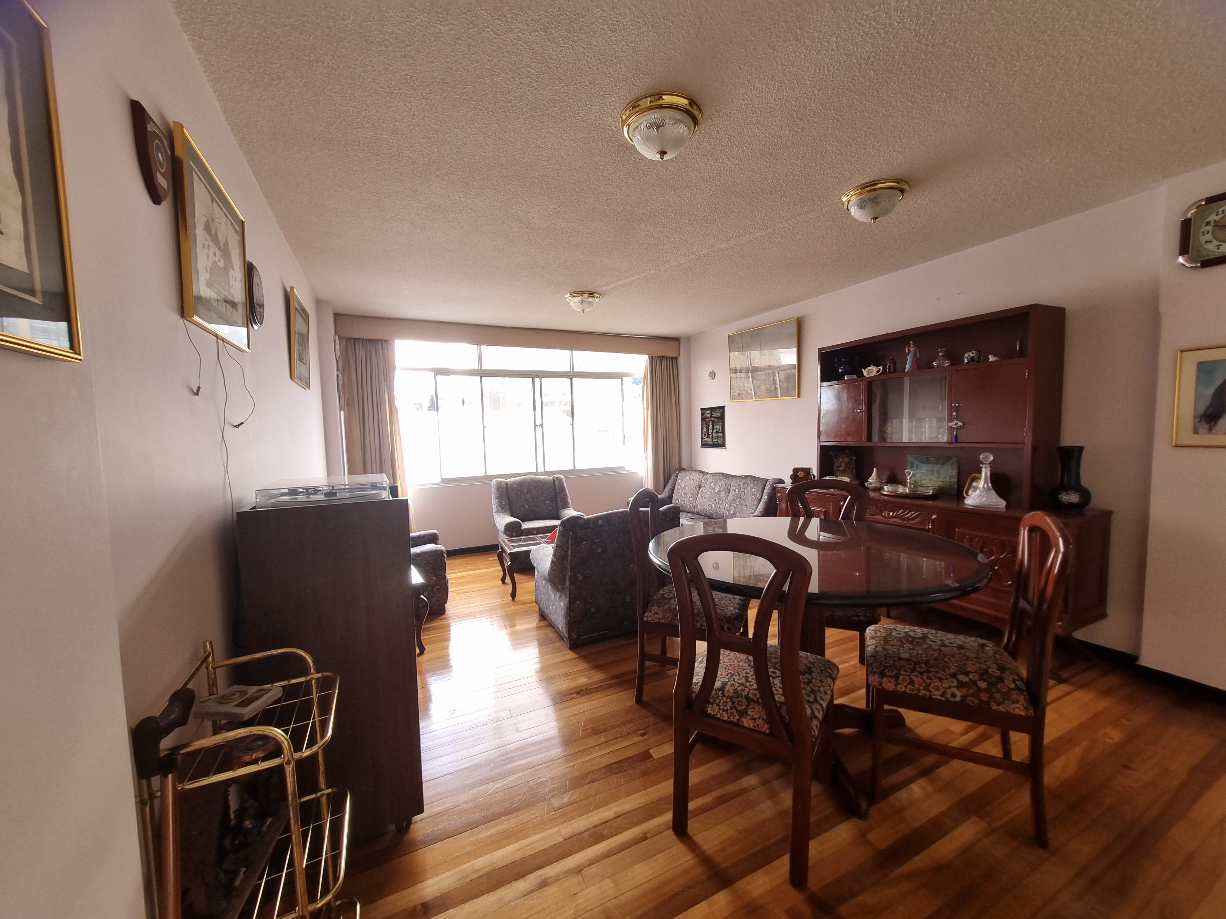 Apartamento en venta en Las Nieves, Bogotá · foto 3 de 4