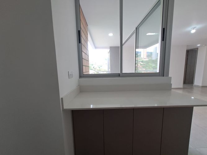 Apartamento de 3 alcobas en venta en Las Lomitas, Sabaneta, 83 m² · foto 4 de 24