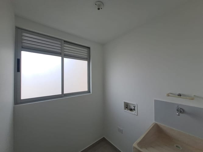 Apartamento de 3 alcobas en venta en Las Lomitas, Sabaneta, 83 m² · foto 5 de 24