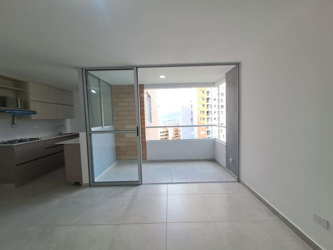 Apartamento de 3 alcobas en venta en Las Lomitas, Sabaneta, 83 m² · foto 7 de 24