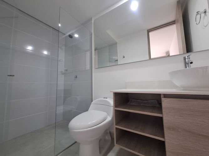 Apartamento de 3 alcobas en venta en Las Lomitas, Sabaneta, 83 m² · foto 13 de 24
