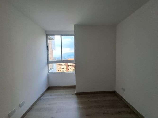 Apartamento de 3 alcobas en venta en Las Lomitas, Sabaneta, 83 m² · foto 18 de 24